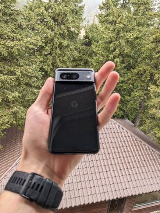Продам власний телефон Google pixel 8