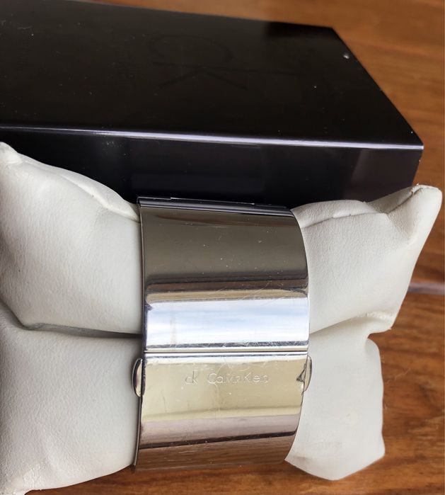 Elegante relogio Calvin Klein