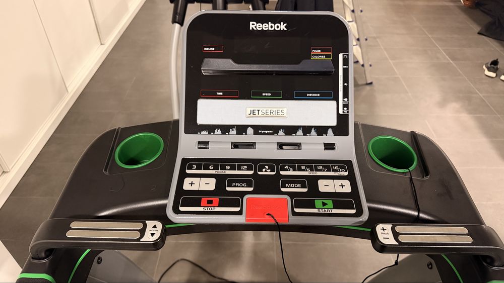 Passadeira Reebok Jet 200