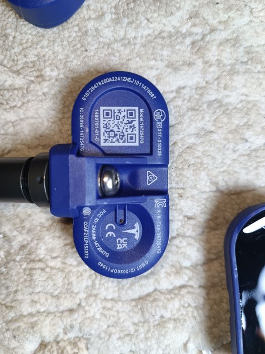 Продам датчики тиску шин давления колес Тесла Tesla tpms