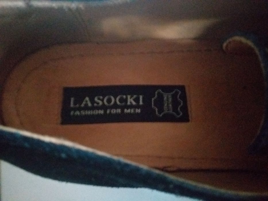 Półbuty Lasocki, nr 42.