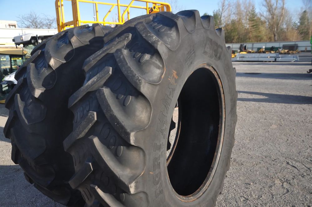 Opona BKT 520/85 r 38 20.8 r 38