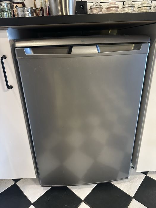 Lodówka srebrna BEKO