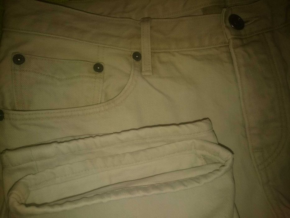 Стильні джинси штани Burberry. Є непомітний нюанс. W30.