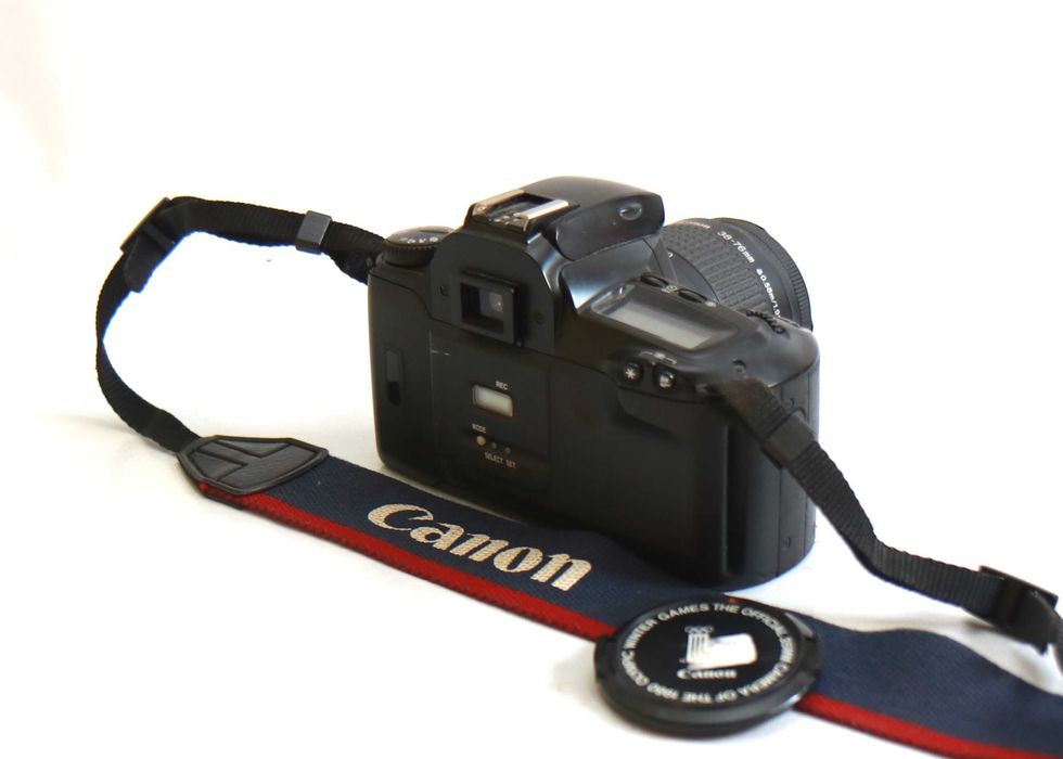 Canon EOS 3000 com Canon 38-76mm máquina fotográfica de rolo