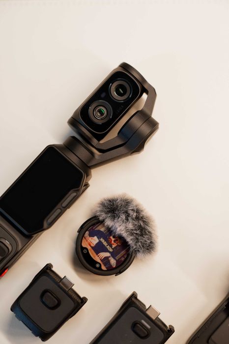 Екшн-камера Insta360 Luna Ultra Standard Combo