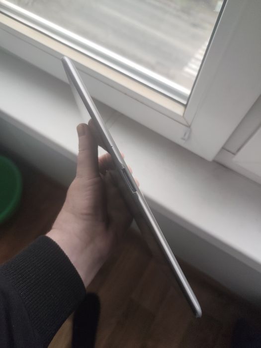 Планшет Samsung GT-P5100