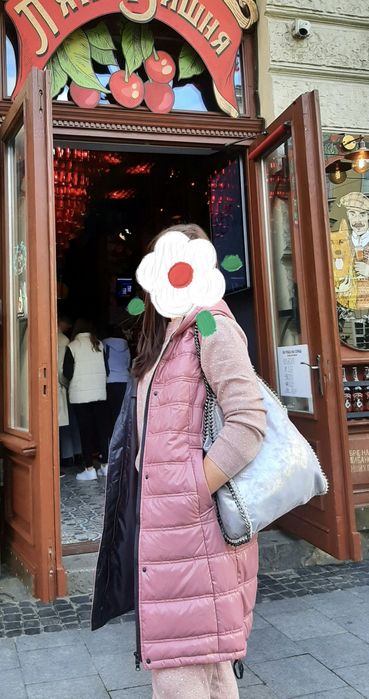 Продам костюм+безрукавка