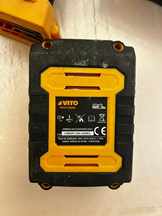 Aparafusadora C/PERCUSSÃO 20V 4.0Ah