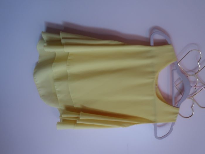 Blusa comprida Verde água + Blusa amarela alças