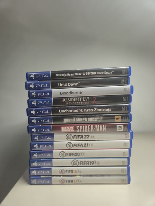 PlayStation 4 1TB + 2 Pady + 13 Gier!!!
