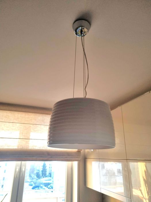 Nowoczesna lampa wisząca sufitowa biała szkło mleczne chrom