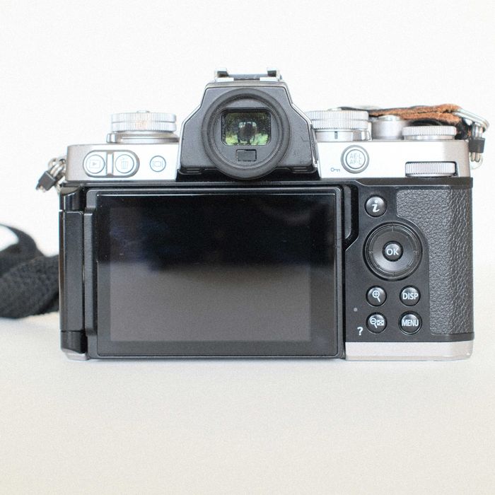 Nikon ZFC mały przebieg