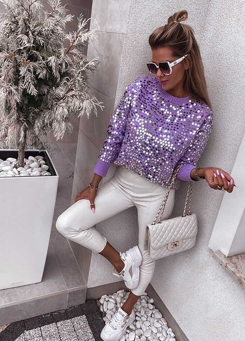 Sweter Lawendowy Zdobiony Cekinami Piękny