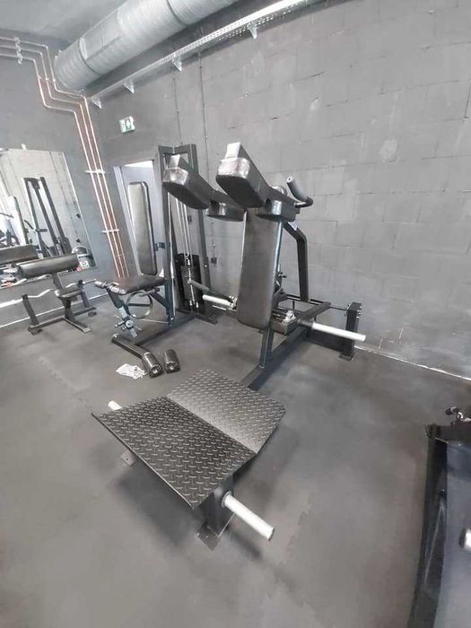 V SQUAT Haryzma Strength na wolny ciężar przysiady produkt POLSKI