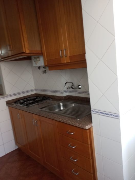Arrenda-se T1 Renovado