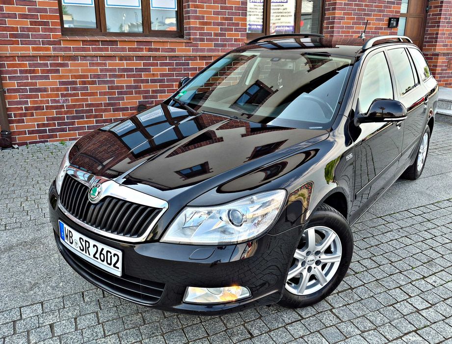 Śliczna Skoda Octavia Lift Famili Alu Navi Xenon  Klimatronik