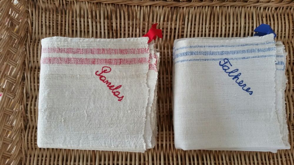 Conjunto de panos de cozinha em linho bordados