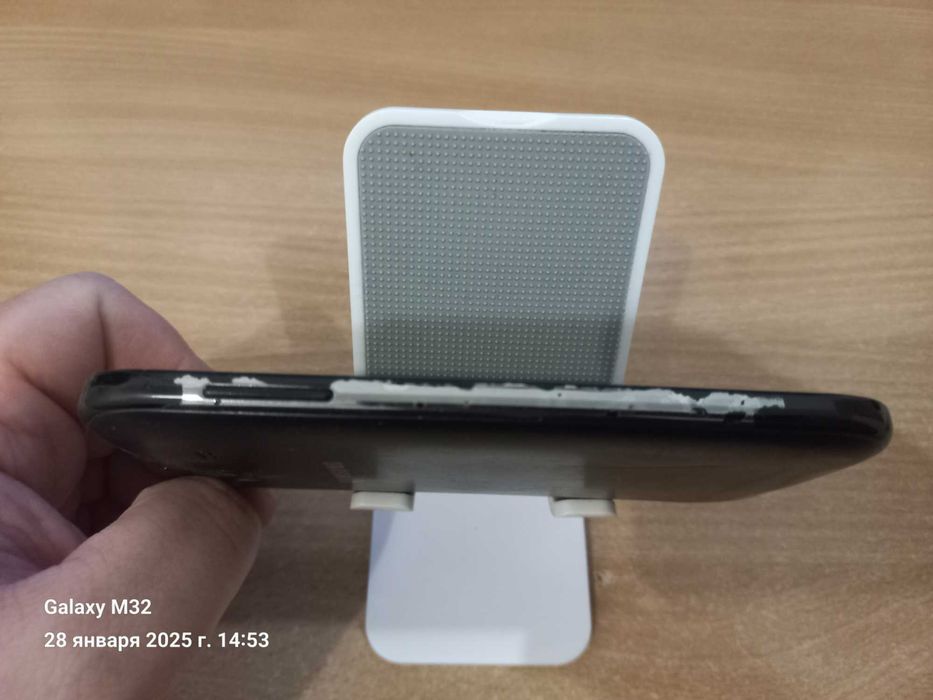 Мобильный телефон Samsung i 9060