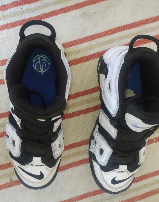 Nike UpTempo Novo