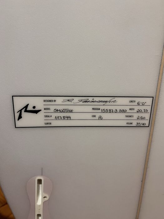 Prancha Rusty  6’0 35L - foi 5 vezes à agua