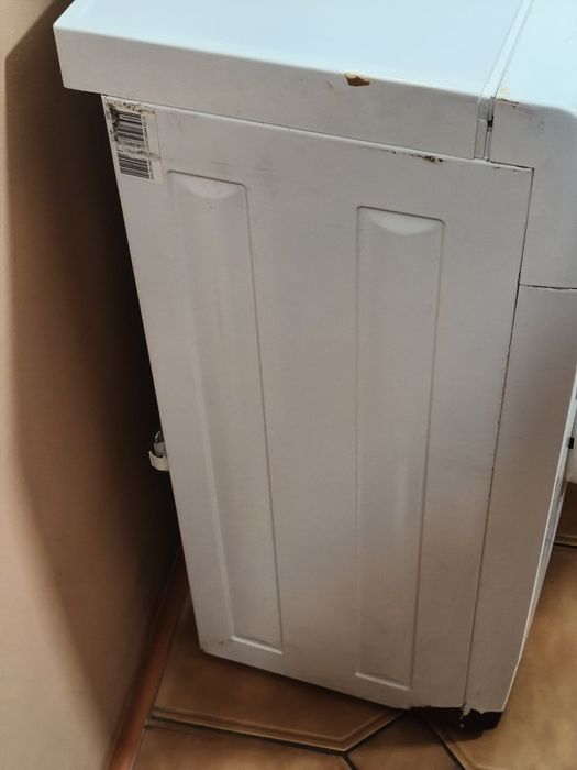 Пральна машинка занусі б/в робоча -1000гр.