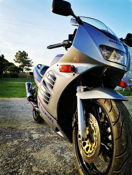Mota Suzuki rf600r