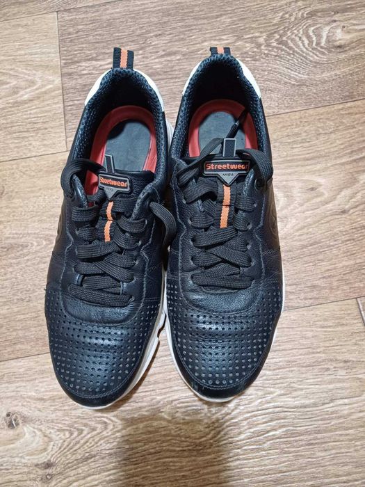 Продам кросівки Мida