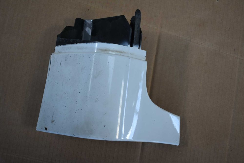 Volvo XC60 I lift 08-17 narożnik listwy progowej prawej 3981  9628