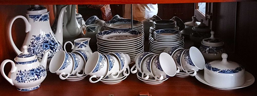 Сервизы чайный и чайно/столовый KAHLA (GDR), ретро