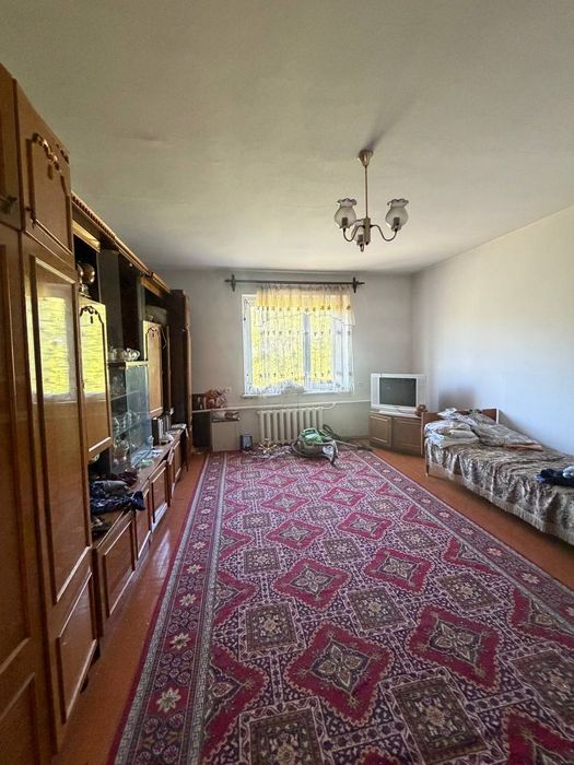 Продам  цегляний 2 поверховий будинок зі зручностями в с. Суйми  .