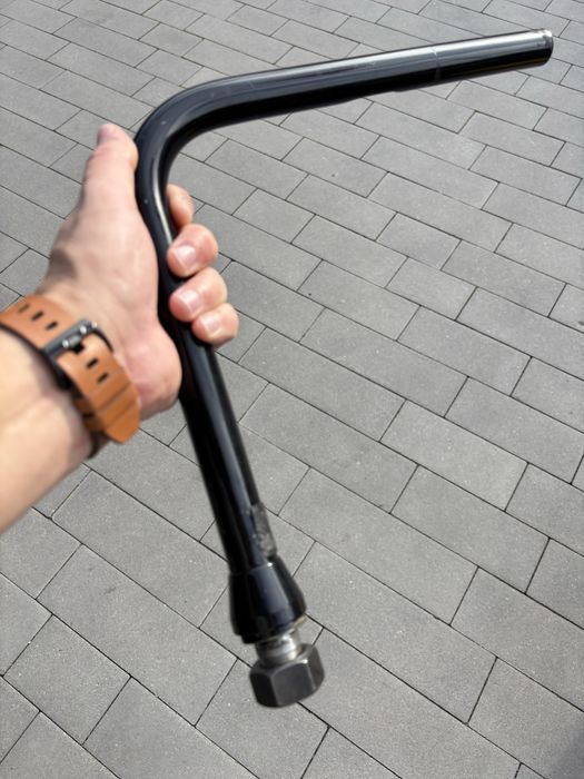 Kierownica do Harley Blackline, split bar