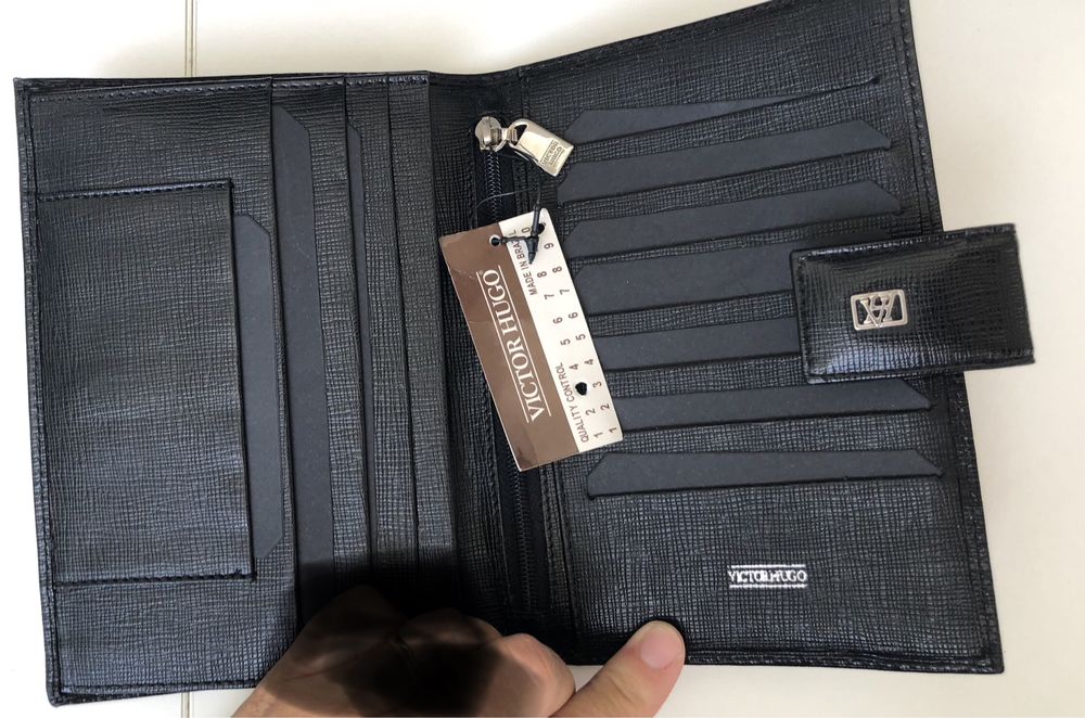 Carteira preta nova