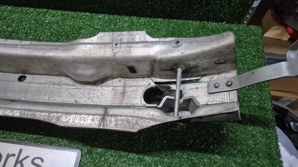 Reforco Parachoques Frente Audi A4 B6 B7 Ref. 8E0807109C ORIGINAL EXCELENTE ESTADO