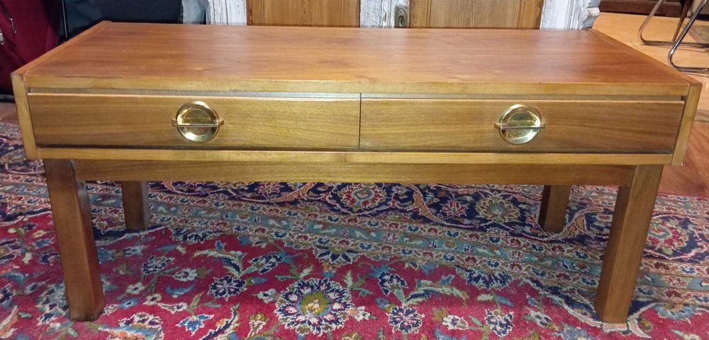 Konsolka w stylu mid centure