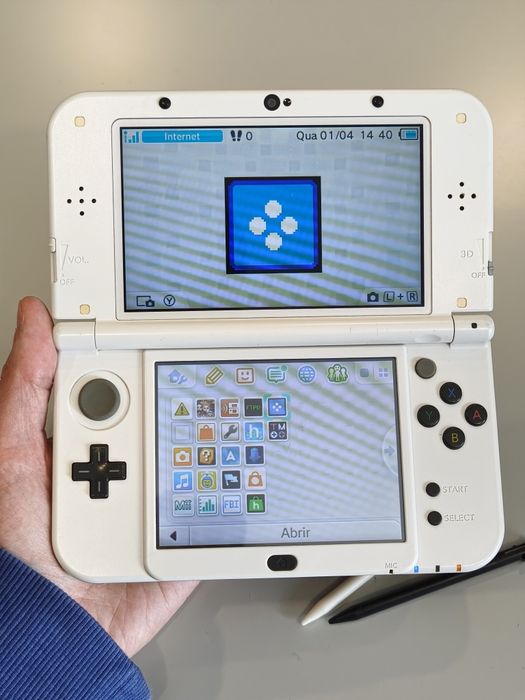 Nintendo New3DS XL Top IPS Fire Emblem Edition Homebrew 32GB