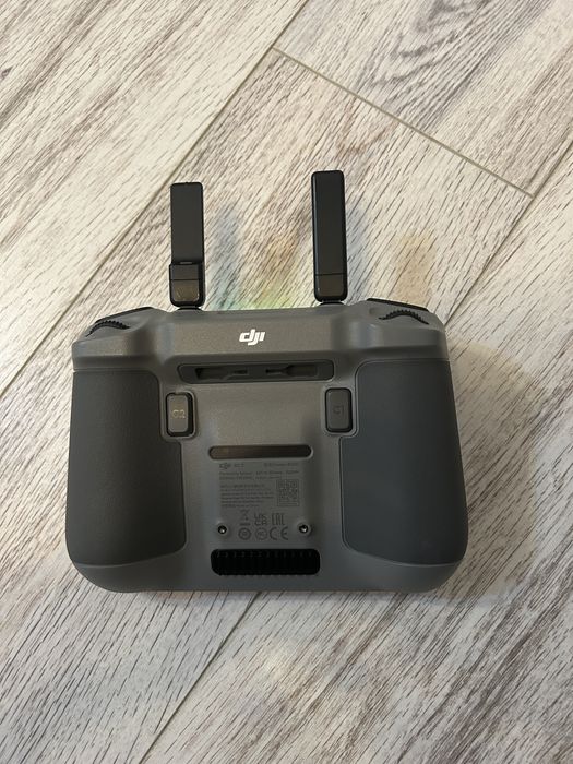 Kontroler DJI RC2