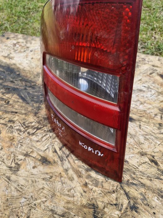 Lampa tylnia skoda oktawia