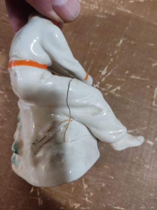 Статуэтка керамическая