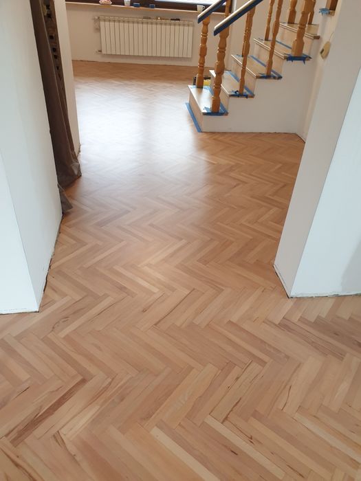 Cyklinowanie podłóg renowacja schodów