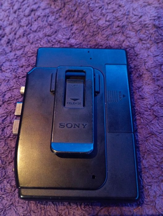 Walkman w IDEALNYM stanie !!!