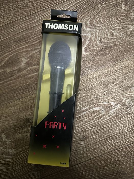 Мікрофон Thomson M150.
