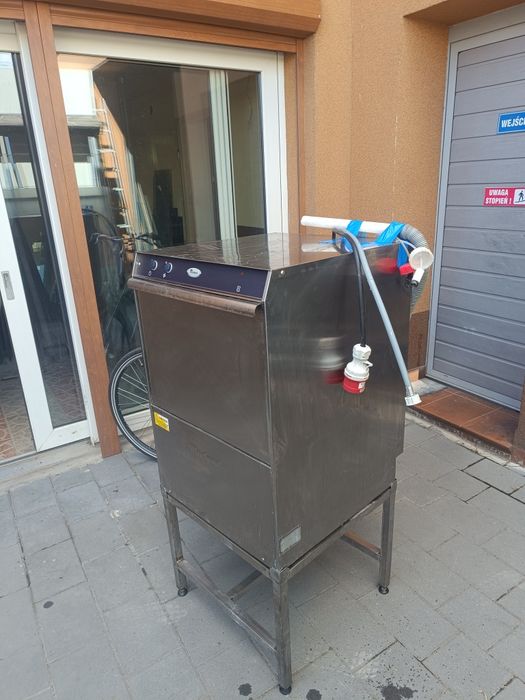 Zmywarka gastronomiczna z funkcją wyparzania – ADN 408/3