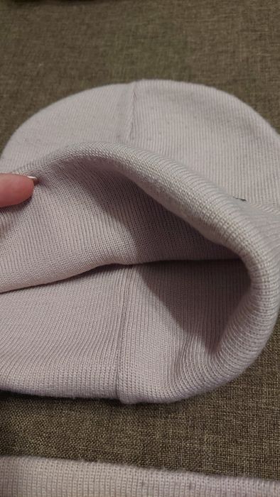 Женская шапка с хомутом