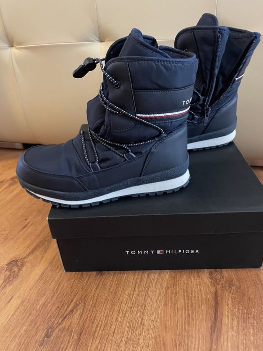 Buty zimowe, sniegowce, Tommy Hilfiger roz.36