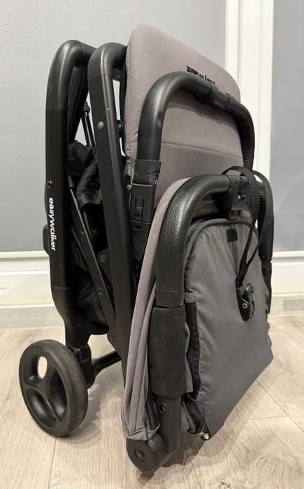 Прогулянкова коляска Easywalker Miley 2