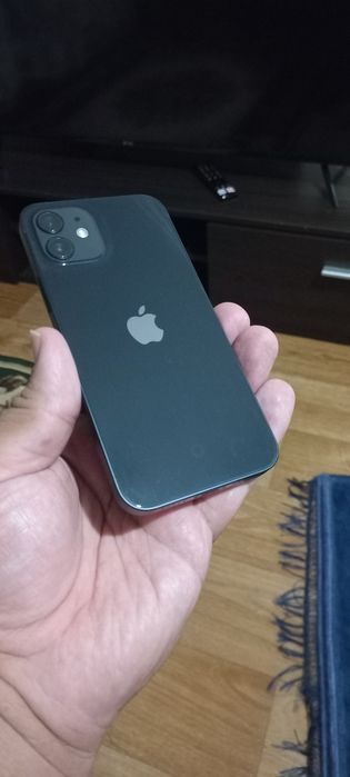 Продам iPhone 12 64gb