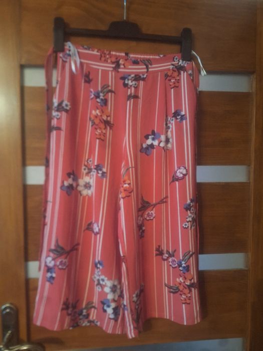 Spodnie damskie rybaczki Primark rozm.M nowe,stan idealny.