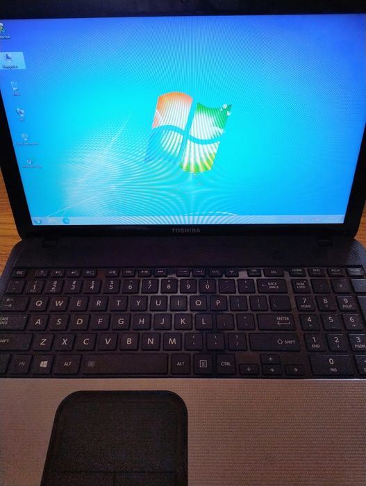 Laptop Toshiba Satellite C855 - M10 - uszkodzony