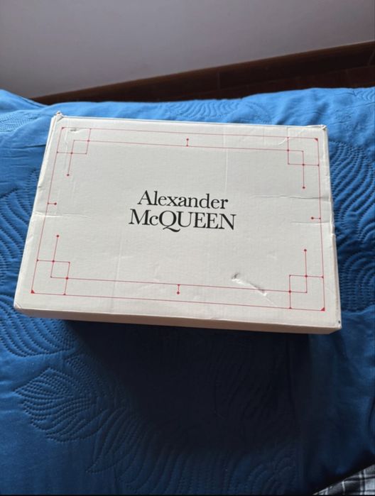 Alexander Mcqueen em ótimo estado
